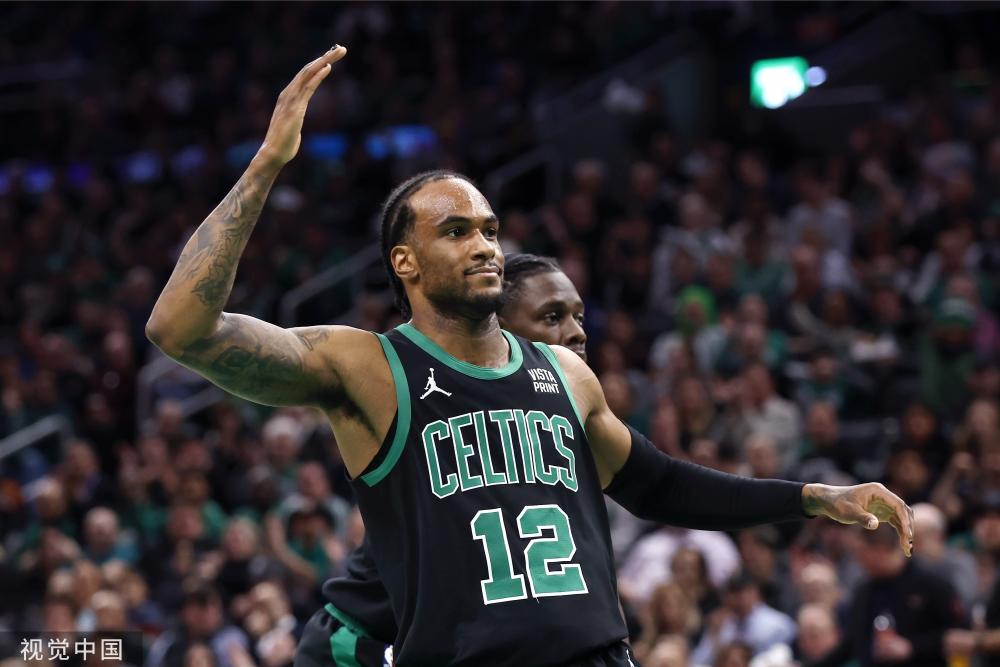 她不仅赢得 她不仅赢得